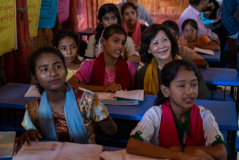 Special Envoy visits learning centre in the Bangladesh refugee camps (Photo: UN)