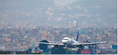 Airlines (File) Airlines (File)