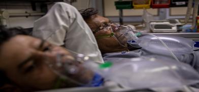 Bangladesh hospital amidst oxygen shortage