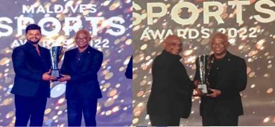 Indian cricketer Suresh Raina, Sri Lanka's Sanath Jayasuriya get Sports Icon award from the Maldives (Photo: Twitter) Indian cricketer Suresh Raina, Sri Lanka's Sanath Jayasuriya get Sports Icon award from the Maldives (Photo: Twitter)