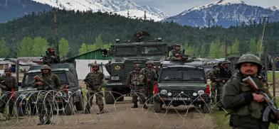 Military operation in Kashmir Valley (Photo: Twitter) Military operation in Kashmir Valley (Photo: Twitter)