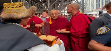 Dalai Lama in the US (Photo: Twitter) Dalai Lama in the US (Photo: Twitter)