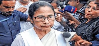 Mamata Banerjee walking out of Niti Aayog meeting Mamata Banerjee walking out of Niti Aayog meeting