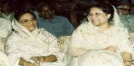From left to right: Sheikh Hasina and Khaleda Zia (File photo)