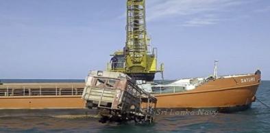 Old buses to nurture artificial reefs in the seas 