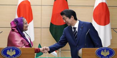 Bangladesh's Prime Minister Sheikh Hasina and Japan's Prime Minister Shinzo Abe (Photo: Eugene Hoshiko)