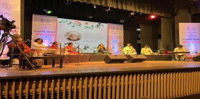 (Cultural Festival on Unity in Diversity): Singer, Radhika Sood Nayak (5th from left) performing at the Cultural Festival on University in Diversity. Photo courtesy:  Radhika Sood Nayak