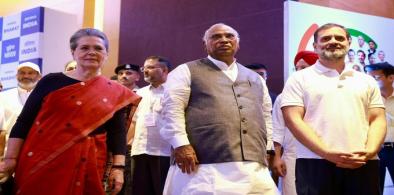 Sonia Gandhi, Mallikarjun Kharge and Rahul Gandhi (Photo: Twitter)