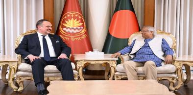 Yunus met newly appointed US Ambassador to Bangladesh, Brent Christensen