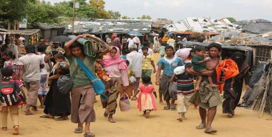 Rohingya refugees living in India entering Bangladesh (Photo: Twitter)