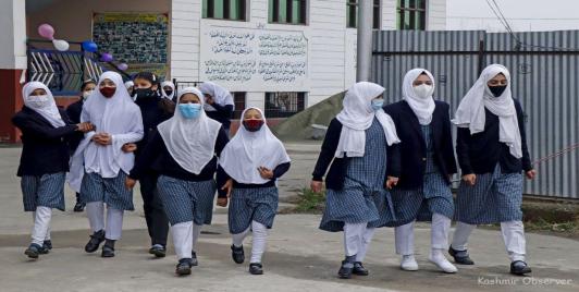 Srinagar school children